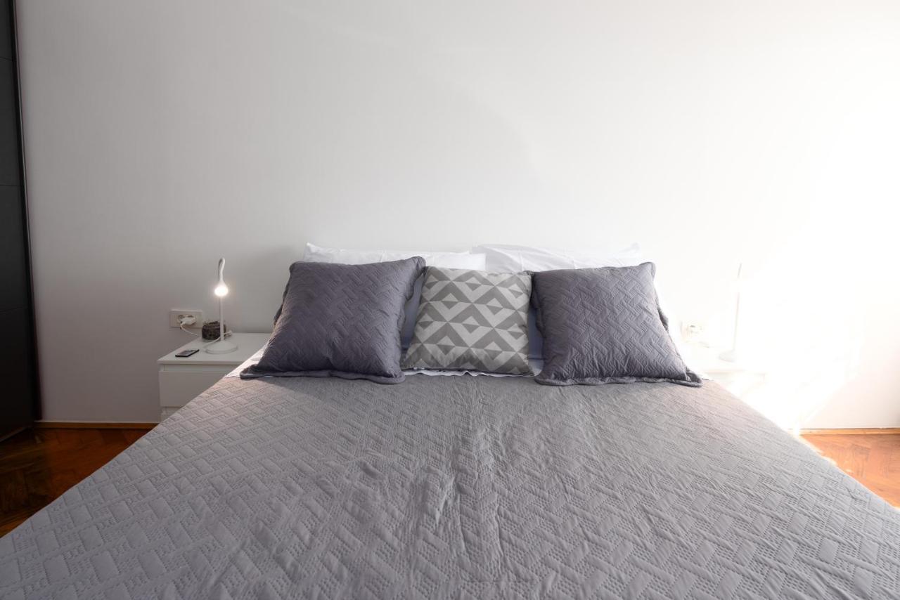 Apartman Lari Rijeka Exteriör bild
